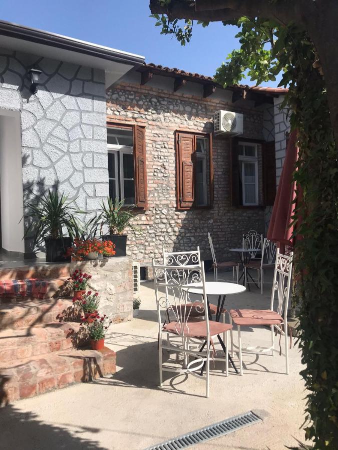 Intown Guesthouse Shkoder Exterior photo